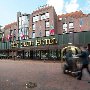 City Club Hotel